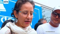 मनिषा कोइरालाद्वारा रवि लामिछानेको समर्थनमा हस्ताक्षर, ‘न्यायको पक्षमा आवाज उठाएकी हुँ’