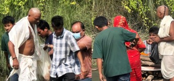 गरिमा चौधरीको अन्तिम संस्कार, बुवाले दिए दागबत्ती