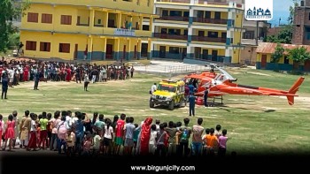 रूख ढल्दा ५५ वर्षीय व्यक्ति गम्भीर घाइते, हेलिकप्टरमार्फत काठमाडौं रेफर