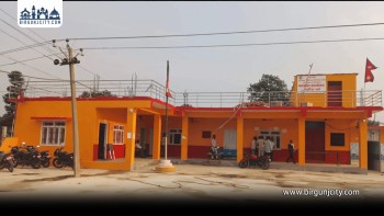 राजस्व अनियमितताको आशङ्कामा पोखरियाकाे मालपोत कार्यालयबाट तीनजना बिचौलिया पक्राउ