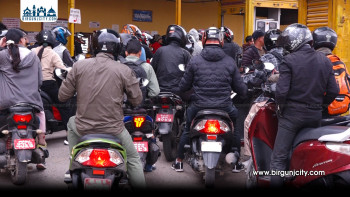 हल्लाका कारण बारा–पर्सामा पेट्रोल पम्पमा अस्वाभाविक भिड, निगम भन्छ– अभाव छैन