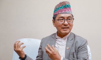 लिङ्देनको टिप्पणी : हिजो बन्दुक आउँथ्यो, अहिले फेसबुकबाट आक्रमण हुन्छ