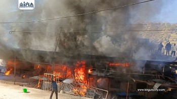 मार्तडीमा आगलागी: फर्निचर उद्योग र गाडी ग्यारेजमा करोडौँ रुपैयाँ क्षति