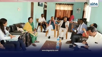 पर्सामा सुकुम्बासीलाई पारदर्शी रूपमा जग्गा वितरण गर्ने आयोगको प्रतिबद्धता