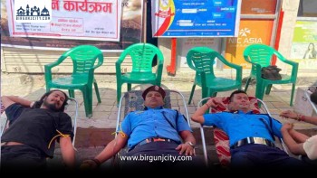 जेनजी युथ नेपाल बाराको आयोजनामा सिमरामा  १६ महिलासहित १३७ जनाले गरे रक्तदान