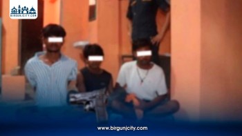 सिरहाबाट म्याग्जिनसहितको पेस्तोल बरामद, तीन जना पक्राउ