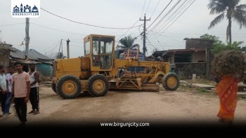 जीर्ण सडकको मरम्मत सम्भारको माग गर्दै दुई दिन देखि चक्काजाम