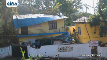 धनकुटामा हावाहुरीको कहर: सरकारी कार्यालय, विद्यालय र घरमा ठूलो क्षति