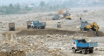 मधेशमा अवैध बालुवा–गिट्टी उत्खनन बढ्दो, स्थानीयको गुनासो