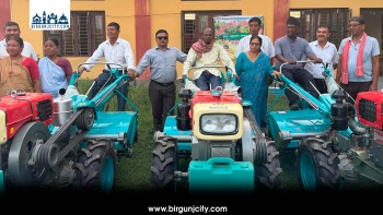 दुहबी नगरपालिकाद्वारा कृषकलाई ५० प्रतिशत अनुदानमा कृषि सामग्री वितरण