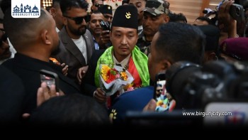 गृह मन्त्रालयमा पदबहालीसँगै गुरुङको घोषणा: भ्रष्टाचार सहिँदैन, सेवा प्रवाहलाई बनाइन्छ प्रभावकारी