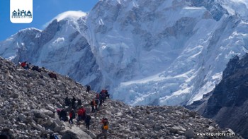 शेर्पा युवाहरूको हिमाल आरोहण पेसाप्रति आकर्षण घट्दै वयोवृद्ध गाइडहरू सक्रिय, नयाँ पुस्ता अन्य क्षेत्रमा केन्द्रित