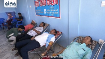 पर्सागढीमा रास्वपाको आयोजनामा रक्तदान, ६० जनाले गरे रक्तदान