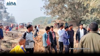 सप्तरी बनौली–डिमन सडक अवरुद्ध, स्थानीयबासी सडक निर्माण नहुँदा आन्दोलनमा