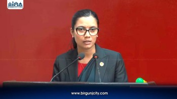 सरकारले भन्यो : हप्तामा दुई दिन बिदा दिने व्यवस्था परिवर्तन गर्ने गृहकार्य छैन