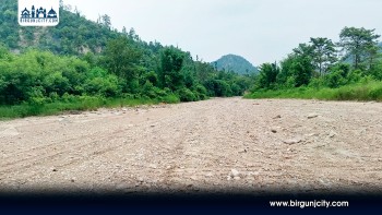असारमै खोला सुक्खा, वर्षा अभावले किसान चिन्तित