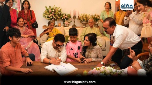 आमिर खान र गौरी स्प्राटले मुम्बईमा गरे विवाह