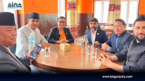 सदनको गतिरोध हटाउन सत्ता–प्रतिपक्षबीच संवाद, हर्क साम्पाङ  बैठकमा अनुपस्थित