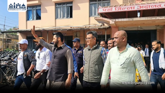 रास्वपा सभापति रवि लामिछाने पर्सा जिल्ला अदालतमा हाजिर, म्याद बुझेर काठमाडौं फर्किए