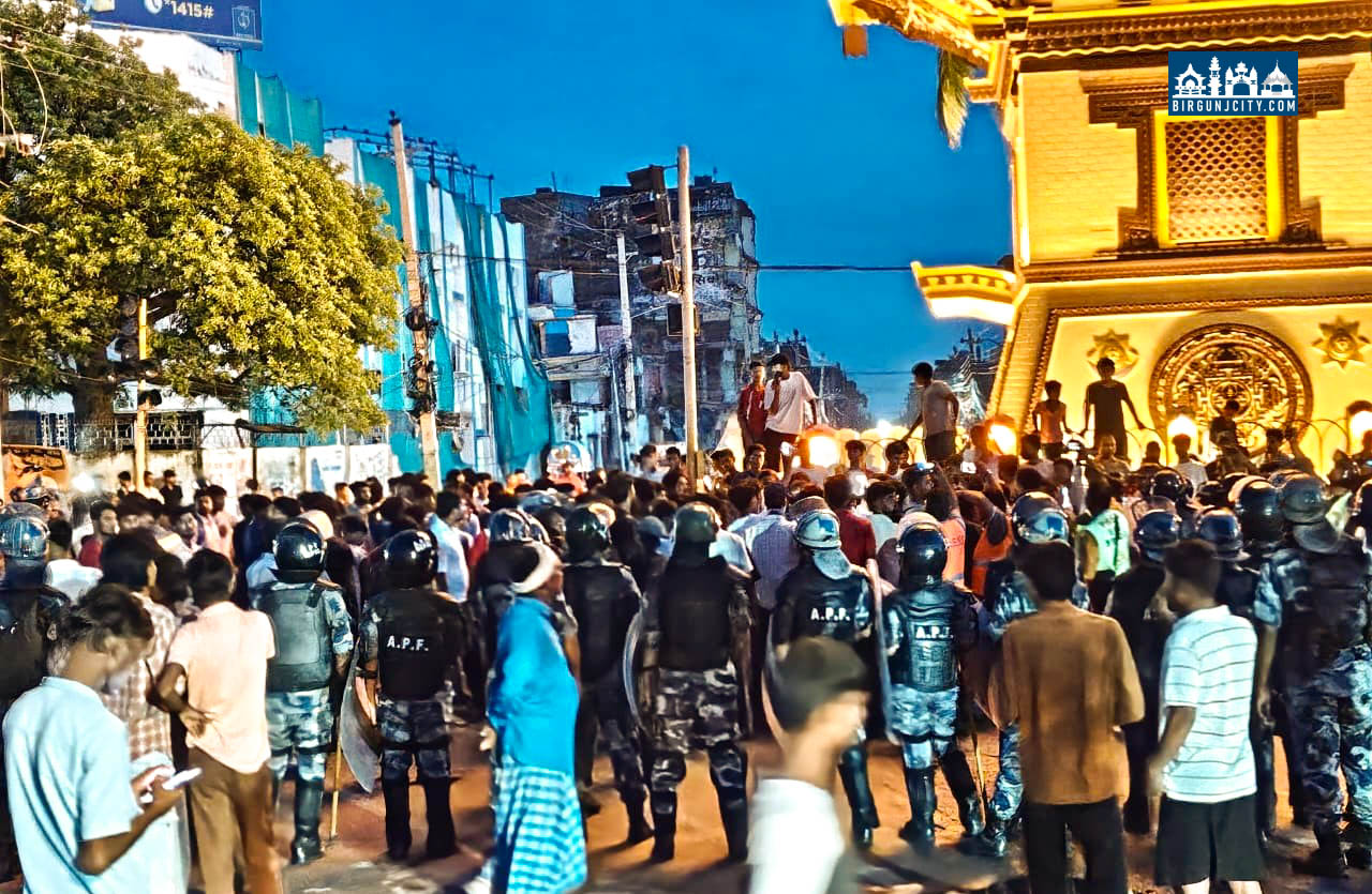 पछिल्लो सुरक्षा अवस्थालाई मध्यनजर गर्दै जिल्ला प्रशासन कार्यालय पर्साले वीरगंज महानगरपालिकाको मुख्य बजार क्षेत्रमा निषेधाज्ञा जारी गरेको छ ।